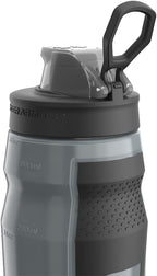 UNDER ARMOUR 32oz Playmaker Squeeze Water Bottle