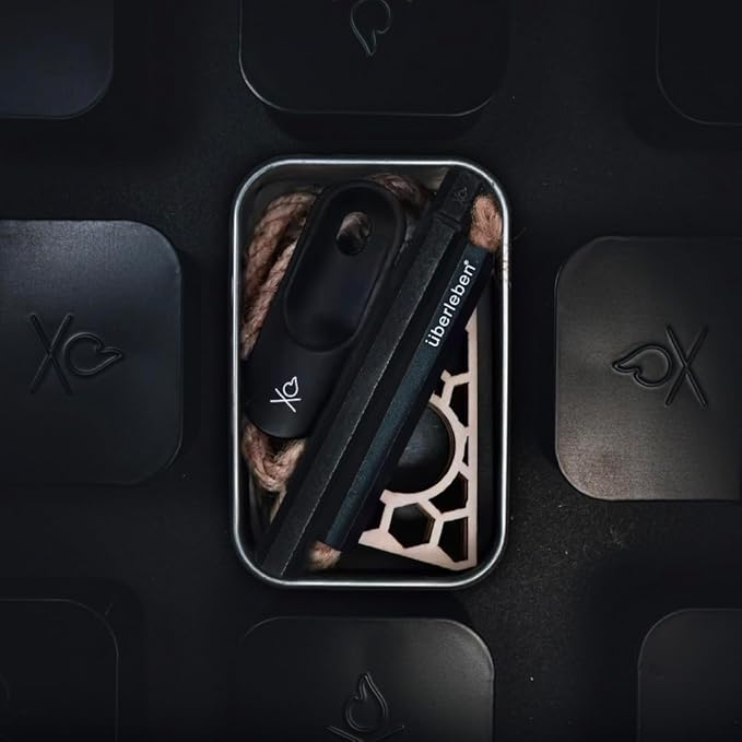 Überleben Tindår Tinder Fire Starter Kit, Wicker Rope Kit - Fire Starter Survival Tool Kit, Waterproof, 60 Min Burn Time - Paraffin Wax Rope Hemp Wick & Bellow - Black Aluminum Sleeve & Slider Box