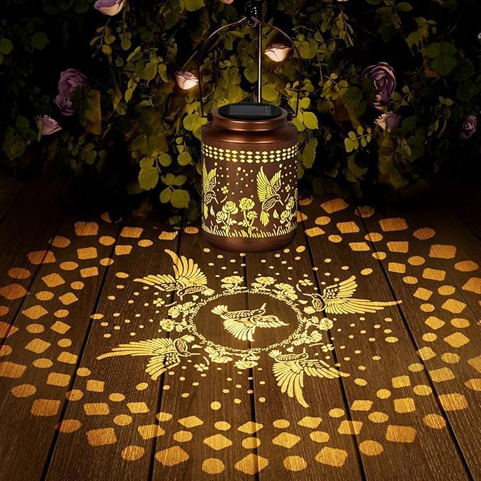 Hummingbird Solar Lantern Outdoor Hummingbird Decor Garden Decor Waterproof Decor Light Hanging Solar Lights Yard Decor, Gifts for Women Gifts for Mom Gifts for Grandma