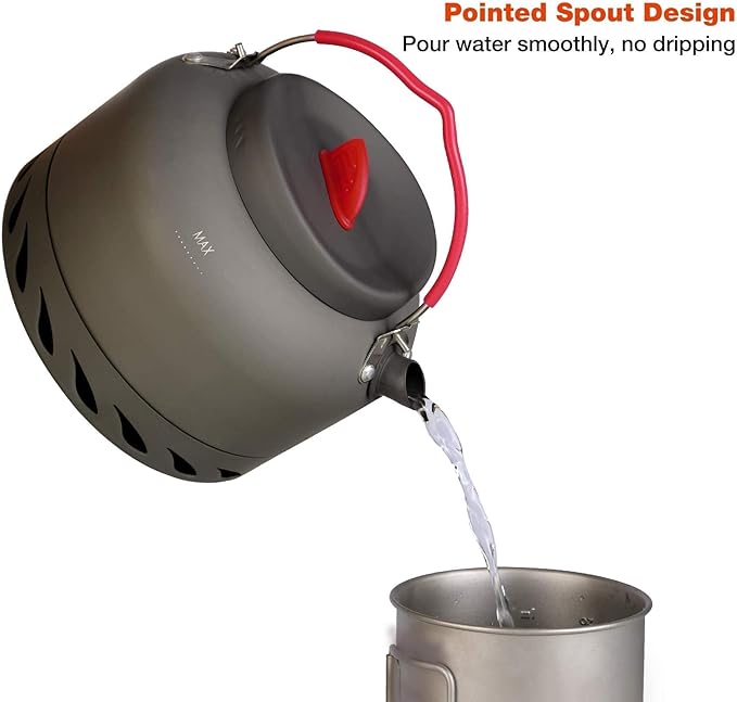 REDCAMP Outdoor Camping Kettle with Heat Exchanger, Compact Lightweight Coffee Pot,Aluminum Camp Tea Kettle with Carrying Bag 1.4L
