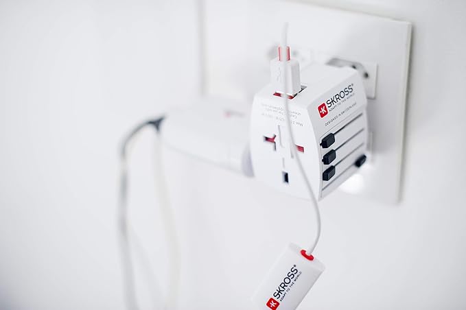 SKROSS 1.302930 World Adapter MUV USB