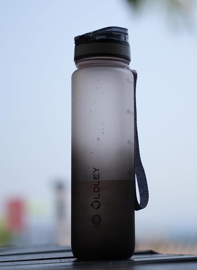 OLDLEY 32 oz Water Bottle, Motivational Water Bottle with Time Marker, Sports Water Bottle With Strap, Leakproof & BPA Free Large Water Bottles for School, Gym, Travel, Outdoor, Tritan,White&Black