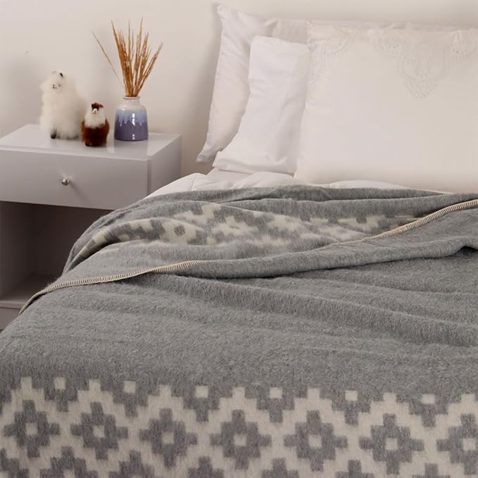 Thick Alpaca Wool Blanket Heavyweight Camping Outdoors Indoors Soft Peru King Size Ethnic Design (Soft Gray - Ivory, King Size)