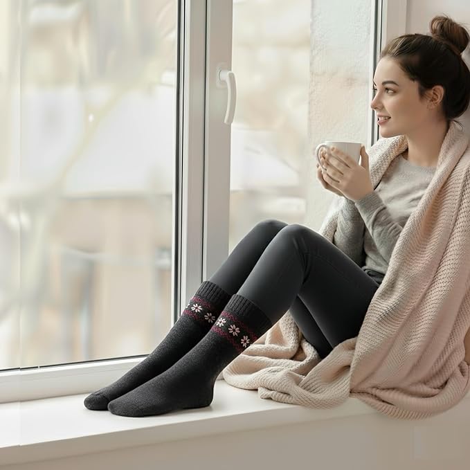 NinetoFiveLife Pack of 4 Womens Merino Wool Socks Winter Hiking Socks Knit Outdoor Recreation Warm Soft and Comfortable Size 5 to 9