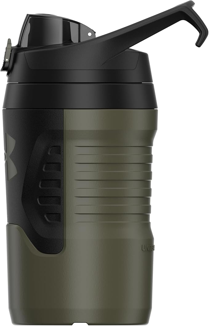 Under Armour 32 oz Insulated Water Bottles - Sports Water Jug with Handle, Fence Hook, Leak Resistant for Baseball, Football & More, 32 oz Water Bottles, Sports Water Bottle Insulated
