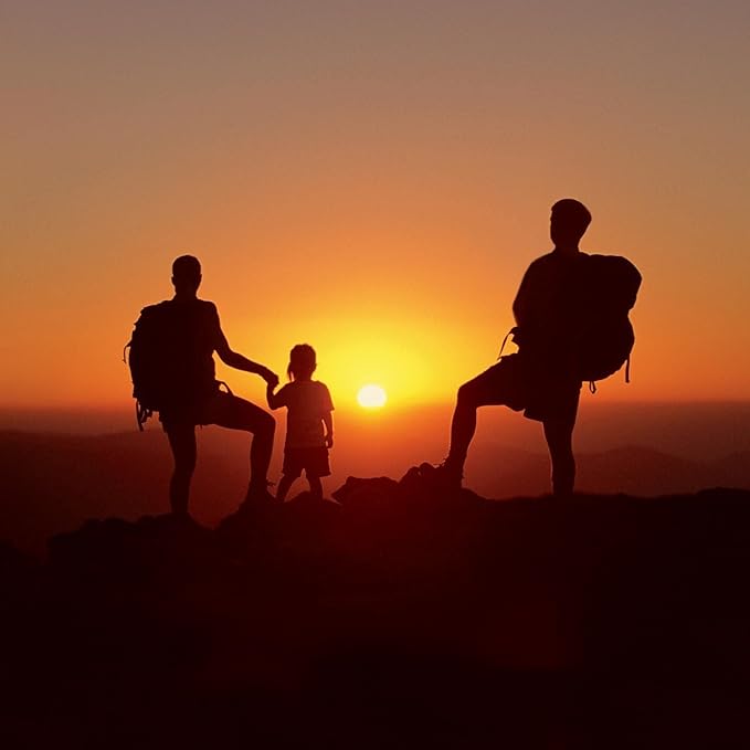 Avon Skin So Soft Bug Guard Plus Picaridin Towelettes - DEET-Free, Oil-Free, Resealable Bag with 16 Packets - Protection Against Mosquitoes, Deer Ticks, Gnats, No-Seeums, Sand Flies, and Biting Midges