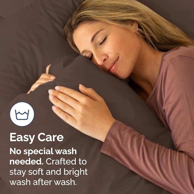 Pillowcases - Ultra Soft Hotel Quality Pillowcase Covers - Comfy, Cozy & Wrinkle Free - Shrinkage and Fade Resistant - Machine Washable Pillow Protectors - (Queen, Brown, 4 Piece Set)