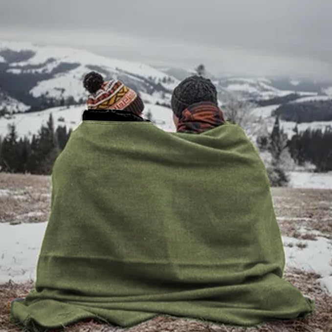 LOOGU Camo Blanket Waterproof Insulation Poncho Liner for Outdoor Camping, Hiking, Hunting, Survival, Backpacking, Picnicking