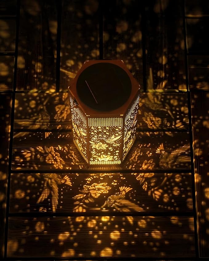 Gifts for Women Men Garden Decor Solar Lights Outdoor - Hummingbird Hanging Solar Lantern Outdoor Waterproof Outdoor Decoration for Outside, Yard, Lawn