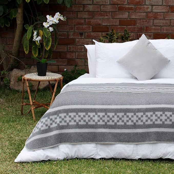 Thick Alpaca Wool Blanket Heavyweight for Camping Outdoors Indoors Soft Peruvian Alpaca Wool Blankets That Come in Twin Queen King Size Ethnic Design (Soft Gray/Silver Gray, Twin)