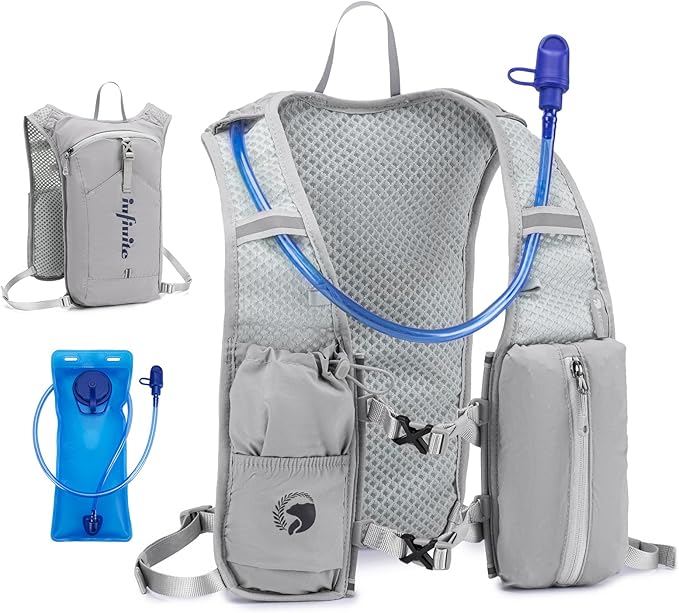 KSIBNW Running Vest for Women and Men, Lightweight Hydration Vest Backpack with 1.5L Water Bladder Bag Running Backpack for Hiking Biking Trail Cycling Race Marathon