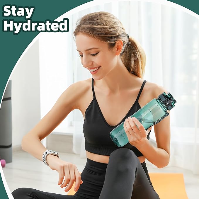 OLDLEY 32 oz Water Bottle, Motivational Water Bottle with Time Marker, Sports Water Bottle With Strap, Leakproof & BPA Free Large Water Bottles for School, Gym, Travel, Tritan, Transparent Dark Green