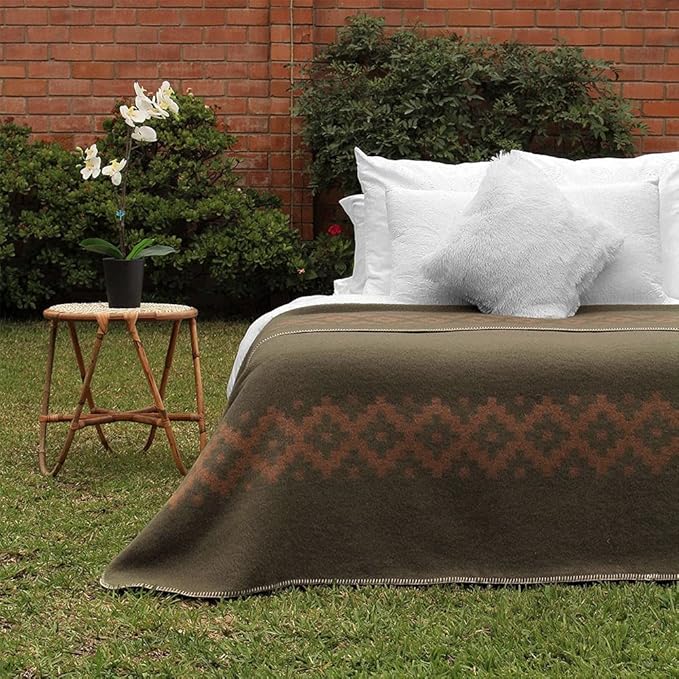 Thick Alpaca Wool Blanket Heavyweight Camping Outdoors Indoors Soft Peru King Size Ethnic Design (Olive Green - Soft Camel, King Size)