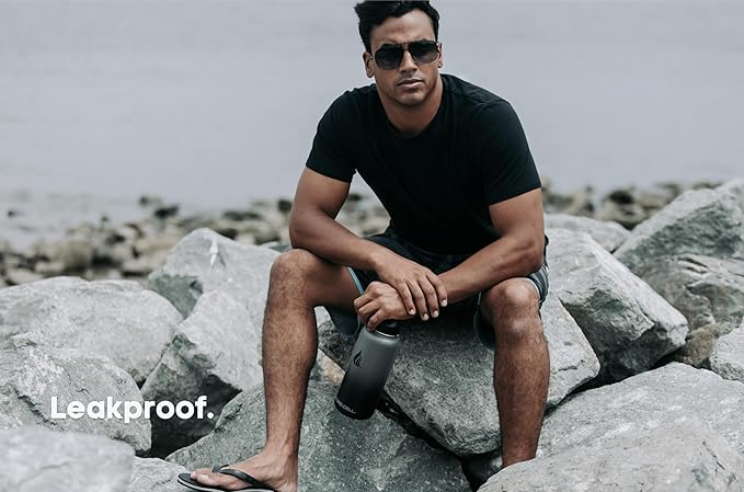 HYDRO CELL Stainless Steel Insulated Water Bottle with Straw - For Cold & Hot Drinks - Metal Vacuum Flask with Screw Cap and Modern Leakproof Sport Thermos for Adults (Graphite/Black 32oz)