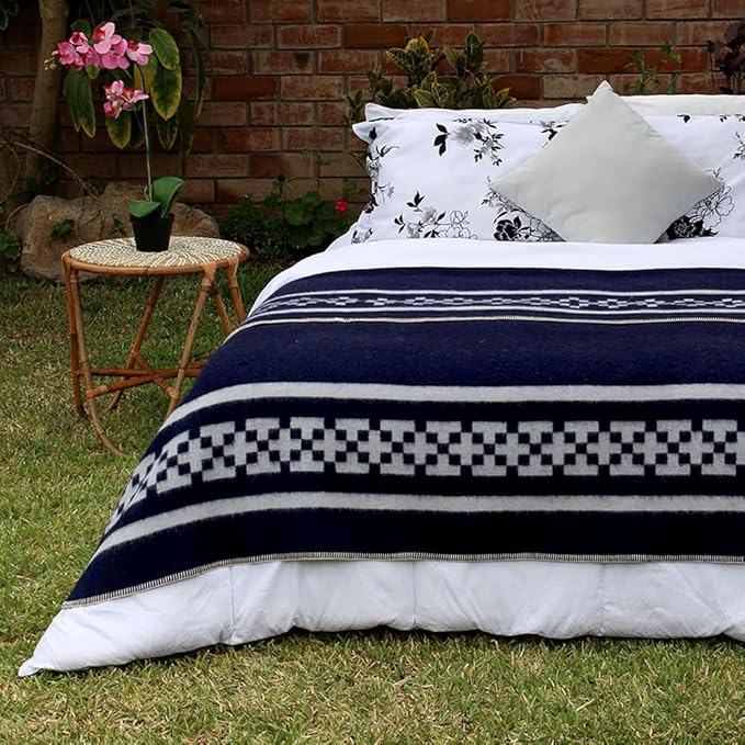Inca Wall - Thick Alpaca Wool Blanket Heavyweight Camping Outdoors Indoors Soft Peru Twin Size Ethnic Design (Navy Blue/Ivory, Twin Size)