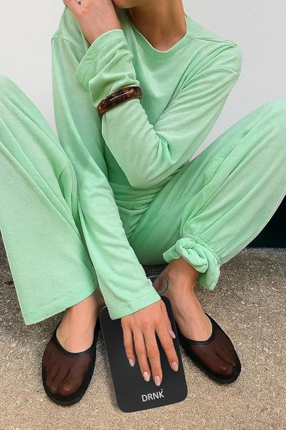 DRNK Steel | Flat Water Bottle as Seen on Shark Tank | Workplace Hydration, Travel, Hiking, and Gym | Leak Proof | Non-Toxic | BPA-Free | 17oz (500ml) [Graphite]