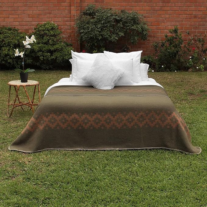 Thick Alpaca Wool Blanket Heavyweight Camping Outdoors Indoors Soft Peru King Size Ethnic Design (Olive Green - Soft Camel, King Size)