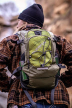 Everfun Hydration Backpack 18L with Water Bladder 2L/3L Hiking Water Backpack Women Men Hydration Pack Insulated Lightweight Day Hydropack with Storage for Hiking, Biking, Running, Festival