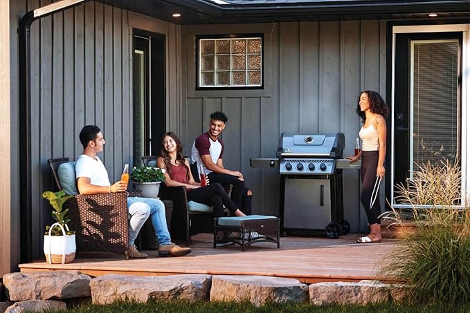 Napoleon Freestyle 425 Natural Gas Outdoor Grill, Graphite Grey – High-Performance 4-Burner BBQ with Stainless Steel Grates