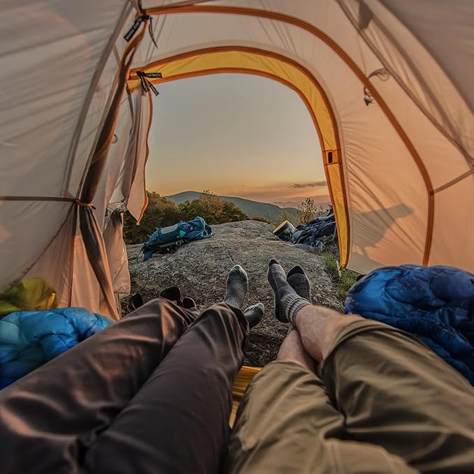 zzlamb Camping Blanket, Outdoor Lightweight Travel Blanket Puffy Portable Down Alternative, Windproof Warm Cloak with Snaps, Cozy Quilt Backpacking Picnic RV Plane Car Hammock Beach Climbing