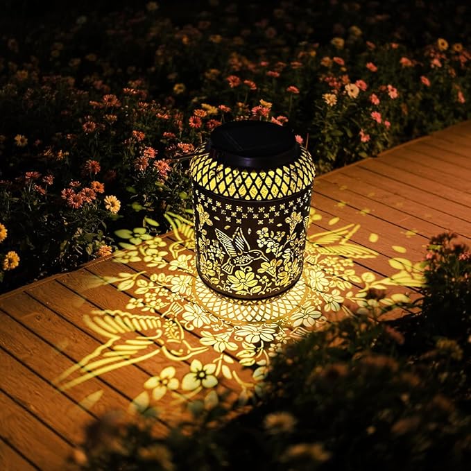 Hummingbird Solar Lanterns Outdoor Waterproof Garden Decor Birthday Gifts for Women Mom Grandma Metal Hanging Solar Lights for Yard Patio Backyard Lawn Porch Decorations,1Pcs