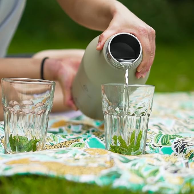 IDEUS Insulated Stainless Steel Water Bottle with 2 Leak-Proof Lids, Thermal Water Flask for Hiking Biking, 32oz, Red