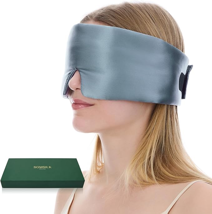 100% Mulberry Silk Sleep Mask, Large Size Travel Eye Masks for Side Sleepers, Adjustable Sleeping Mask for Women and Men, 100% Blackout Eye Mask for Sleeping Light Blue