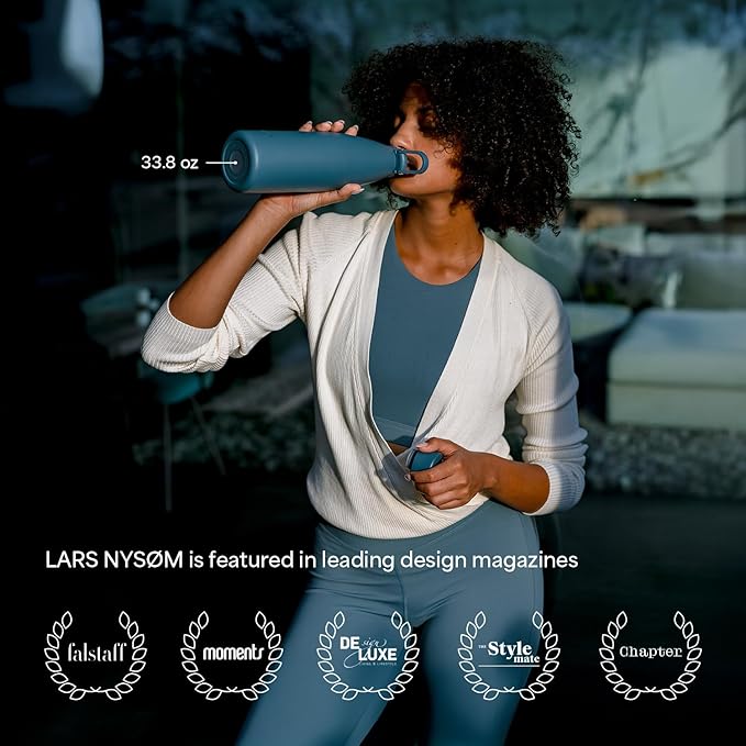 LARS NYSØM Stainless Steel Insulated Water Bottle 25 oz 34 oz | Insulated Thermo Flask for Hot and Cold Beverages | Leakproof Drinking Bottle (Carbon Black, 25.4 oz)