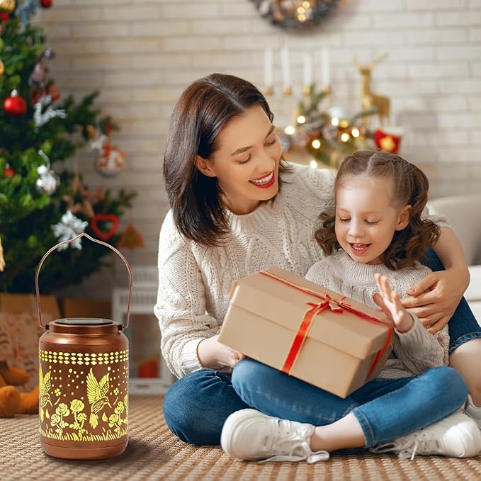 Hummingbird Solar Lantern Outdoor Hummingbird Decor Garden Decor Waterproof Decor Light Hanging Solar Lights Yard Decor, Gifts for Women Gifts for Mom Gifts for Grandma