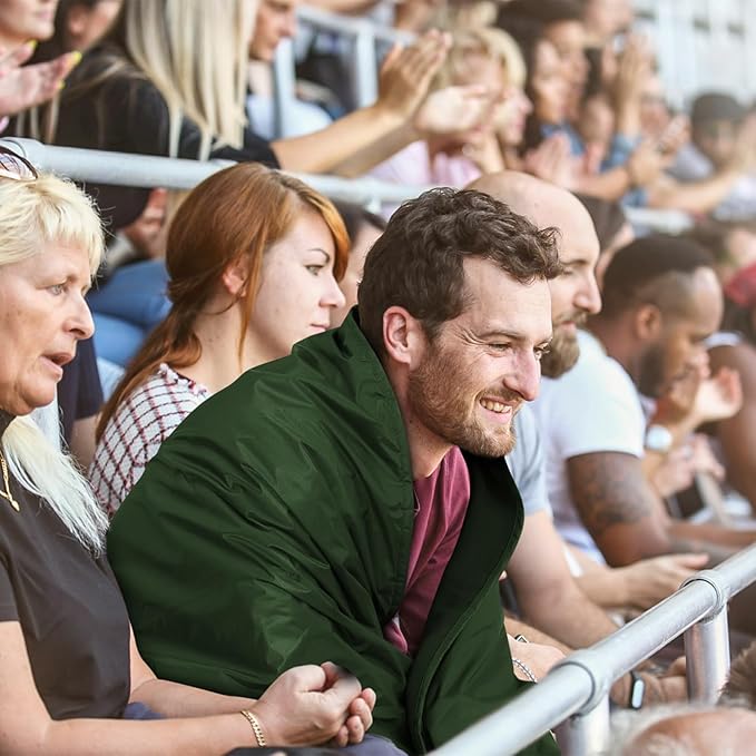 Fleece Waterproof Outdoor Blanket - Windproof Stadium Blanket for Camping, Picnics, and Sports Stay Dry and Comfortable 80"x 58"(Green)