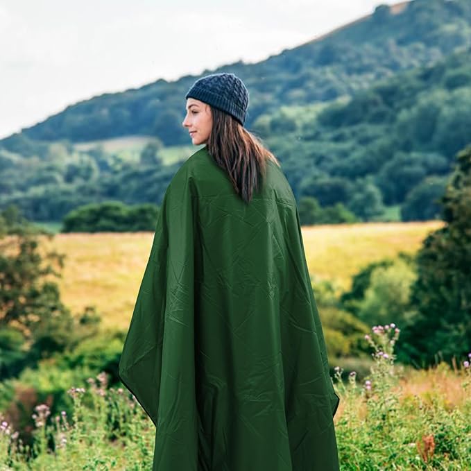 Sherpa Warm Outdoor Camping Blanket - Waterproof Stadium Blanket for Cold Weather, Camp, Sports Mom and Concert - Camping Quilt 80" X 58" (Green)