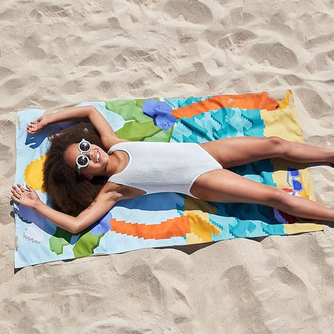 Dock & Bay Beach Towel - Quick Dry, Sand Free - Compact, Lightweight - 100% Recycled - Includes Bag - Build-A-Beach - Large (160x90cm, 63x35)