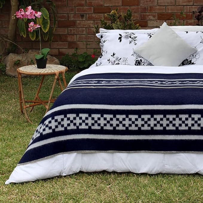 Inca Wall - Thick Alpaca Wool Blanket Heavyweight Camping Outdoors Indoors Soft Peru Queen Size New Ethnic Design (Navy Blue/Ivory, Queen Size)
