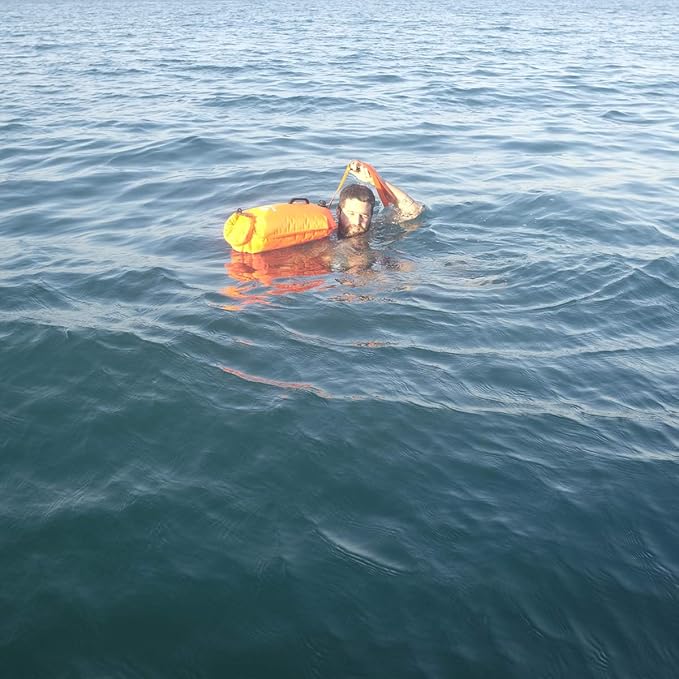 Naturehike 18L High Visible Safety Swim Buoy - Ultralight Bubble Tow Float and Dry Bag for Open Water Swimming Kayaking Snorkeling Diving Trailing with Adjustable Waist Belt