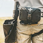 Ifak Pouch-Rapid Deployment Tactical MOLLE Trauma Kit Pouches, Quick Release Tear-Off Medical First Aid Kit Organiser with Red Immediate Identify for Emergency Surviva Activities.