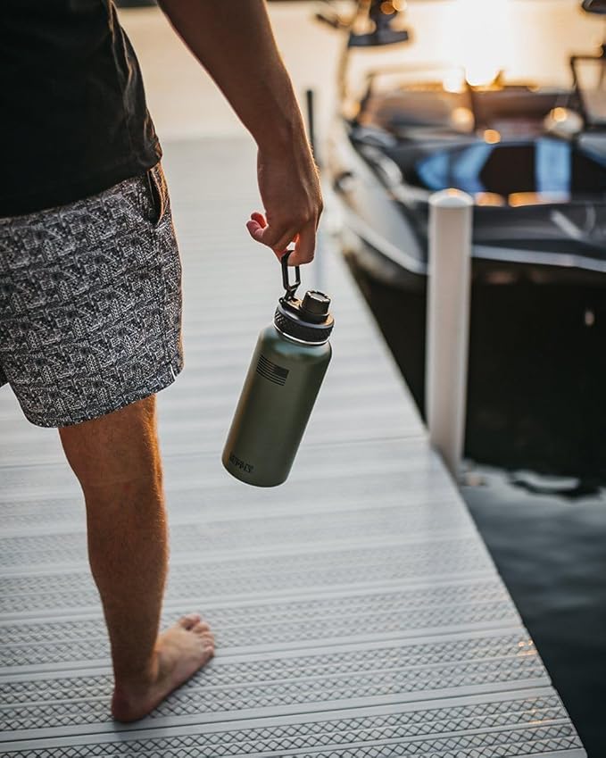 Tactical Pro Supply 32 oz. Patriotic Water Bottles | Decorated in the USA | Made with Premium Stainless Steel Material | Double Wall Vacuum Water Bottle Insulated