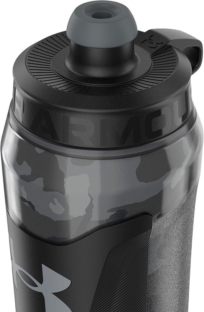 Under Armour UA 28oz Playmaker Squeeze Insulated 2 Black Steel Camo OSFA