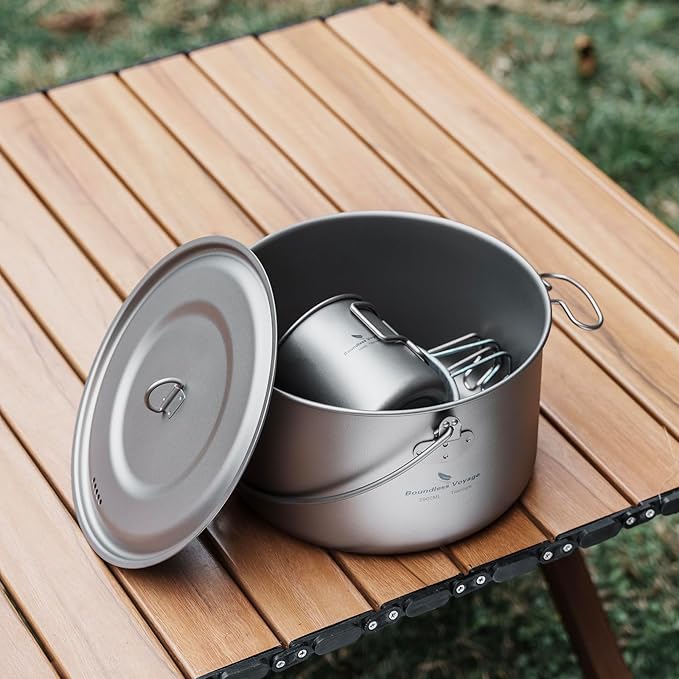 iBasingo Titanium Camping Pot with Lid 2.9L Ultralight Backpacking Cookware with Foldable Handle for Hiking, Picnic & Outdoor Durable Portable Metal Cooking Ti Hanging Pot Ti2045C