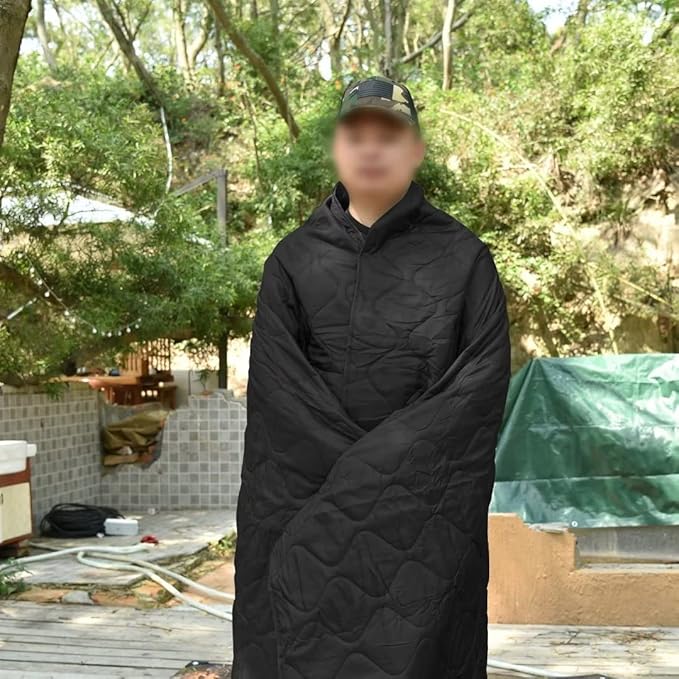 LOOGU Camo Blanket Waterproof Insulation Poncho Liner for Outdoor Camping, Hiking, Hunting, Survival, Backpacking, Picnicking