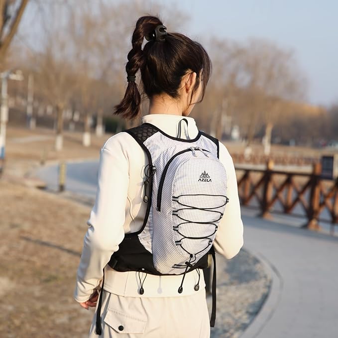 TRIWONDER Hydration Backpack Lightweight Water Pack for Men Women Hydration Pack for Cycling, Running, Hiking and Biking
