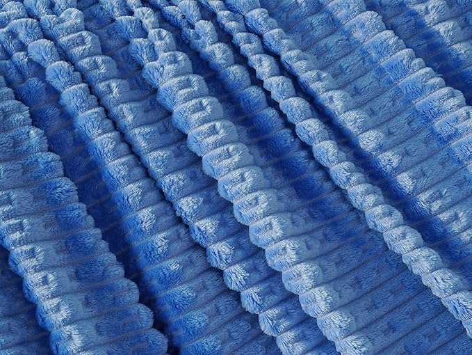 220 * 200CM Soft and Cozy Flannel Throw Blanket with New Stripe Design Lightweight and Warm Sofa Couch Blanket Suitable for Camping Home Hospital