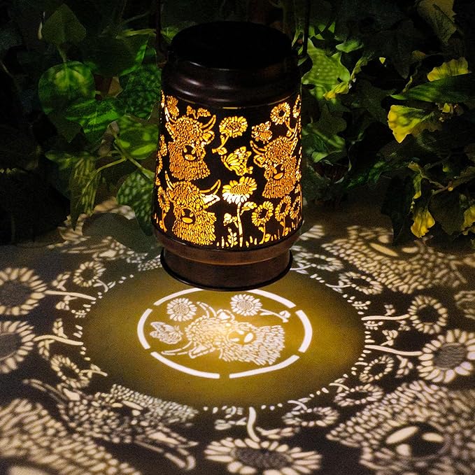 Solar Lanterns Outdoor Waterproof Decoration, Highland Cow Garden Decor Hanging Lantern Lights, Birthday Gifts for Women, Led Decorative Outside Light, for Yard, Patio, Porch,Pathway, Table, Trees