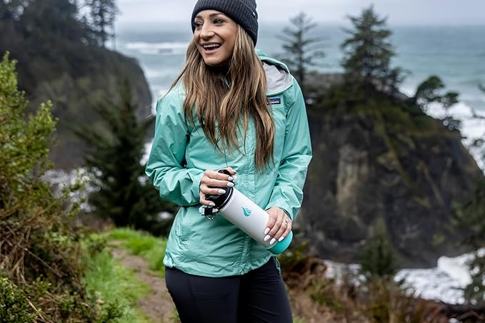 HYDRO CELL Stainless Steel Insulated Water Bottle with Straw - For Cold & Hot Drinks - Metal Vacuum Flask with Screw Cap and Modern Leakproof Sport Thermos for Adults (White 24oz)