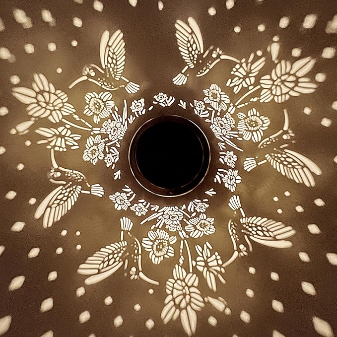 Solar Lanterns Outdoor Waterproof Hummingbird Garden Decorations Gifts for Women Gifts for Mom Grandma Birthday Gifts Hanging Solar Lanterns Outdoor for Patio Decoration, Deck, Lawn, Passageway