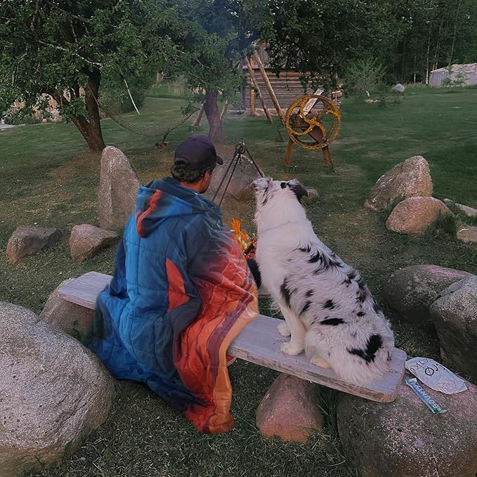 zzlamb Hooded Stadium Camping Blanket,Waterproof Outdoor Blanket Polar Fleece,Warm Windproof Portable for Stadium,Picnic,Sports,Beach,Car,Pets,56x75in Blue Mount Red Sun