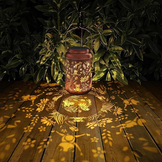 2 Pack Solar Lanterns Outdoor Waterproof, Frog Garden Decor Gifts for Women Mom Grandma Hanging Solar Lights Metal Solar Decoration Outside for Yard, Patio, Lawn, Pathway