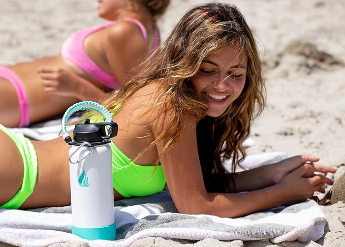 HYDRO CELL Stainless Steel Insulated Water Bottle with Straw - For Cold & Hot Drinks - Metal Vacuum Flask with Screw Cap and Modern Leakproof Sport Thermos for Adults (White 32oz)