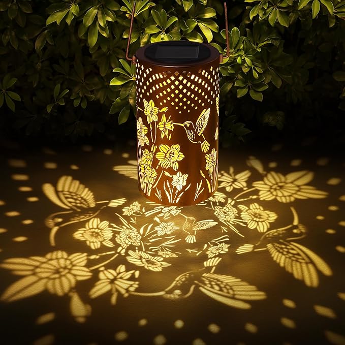Solar Lanterns Outdoor Waterproof Hummingbird Garden Decorations Gifts for Women Gifts for Mom Grandma Birthday Gifts Hanging Solar Lanterns Outdoor for Patio Decoration, Deck, Lawn, Passageway