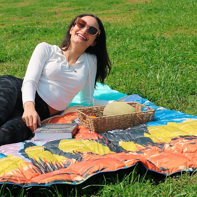 zzlamb Camping Blanket, Outdoor Lightweight Travel Blanket Puffy Portable Down Alternative, Windproof Warm Cloak with Snaps, Cozy Quilt Backpacking Picnic RV Plane Car Hammock Beach Climbing