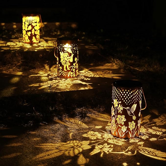 Solar Lanterns Outdoor Waterproof Hummingbird Garden Decorations Gifts for Women Gifts for Mom Grandma Birthday Gifts Hanging Solar Lanterns Outdoor for Patio Decoration, Deck, Lawn, Passageway